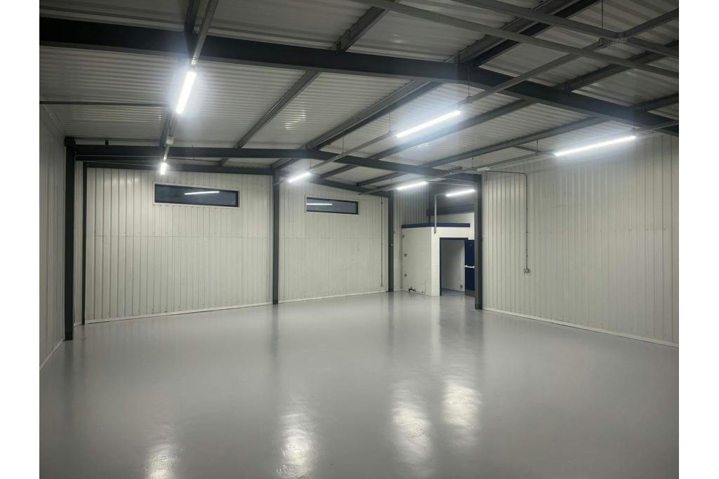 Linford Street Business Estate - Industrial Warehouse Unit, Wandsworth, London SW8 4UN