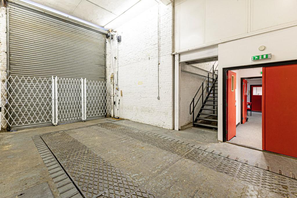 37 Linford Street - Industrial Warehouse Unit, Wandsworth, London SW8 4UP