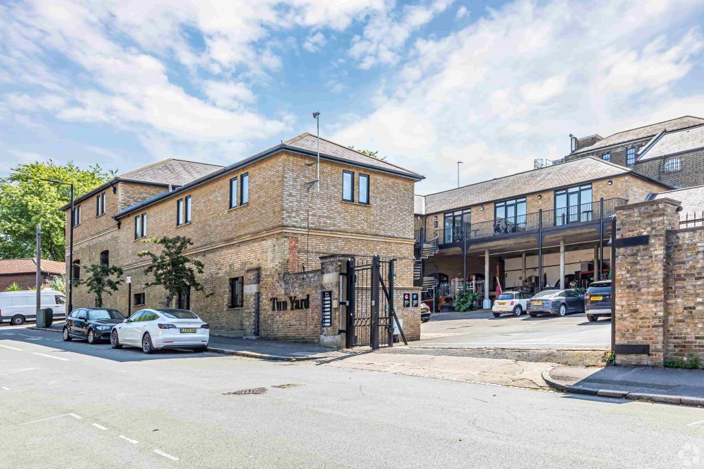 Peardon St - Tun Yard Office Space, London SW8 3BW
