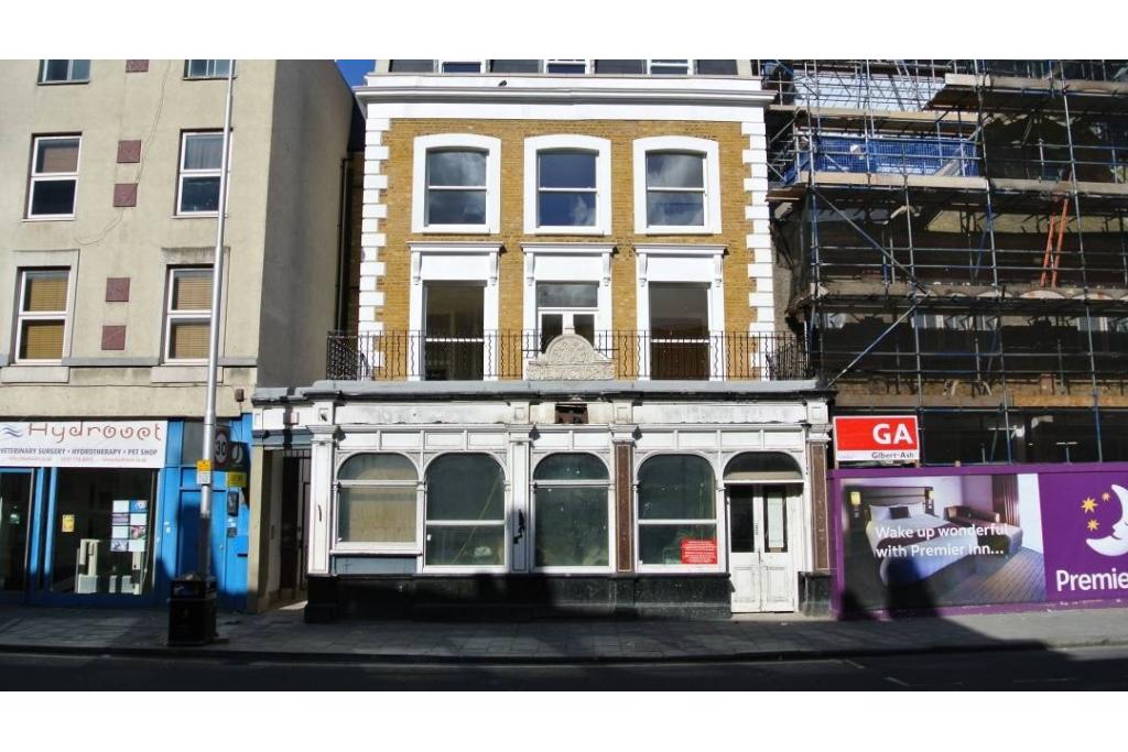 642 Wandsworth Rd - The Victoria - Bar/Nightclub, London SW8 3JW