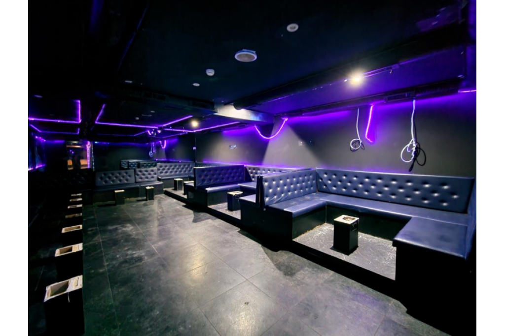 642 Wandsworth Rd - The Victoria - Bar/Nightclub, London SW8 3JW