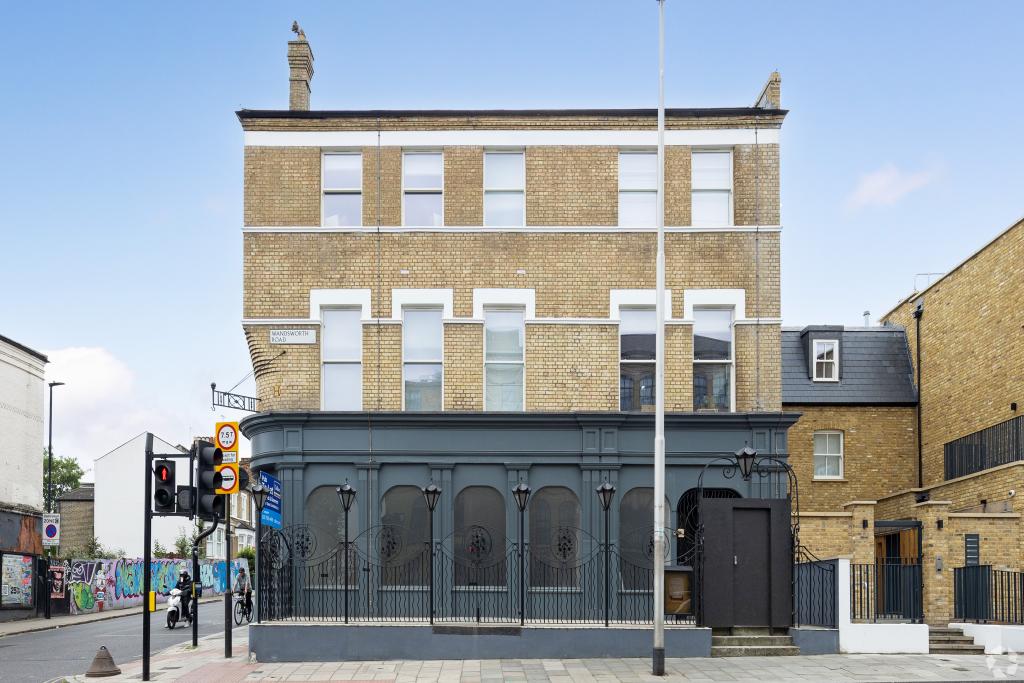 693 Wandsworth Rd - Bar/Nightclub, London SW8 3JF