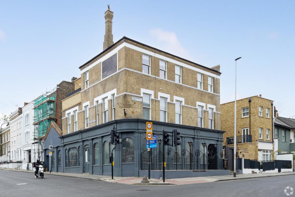 693 Wandsworth Rd - Bar/Nightclub, London SW8 3JF