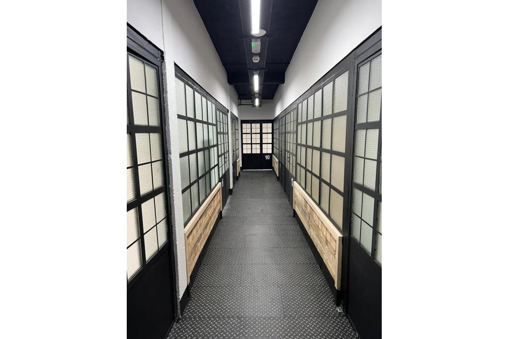 7-9 Ingate Pl - Battersea - Industrial Service Unit, London SW8 3NS