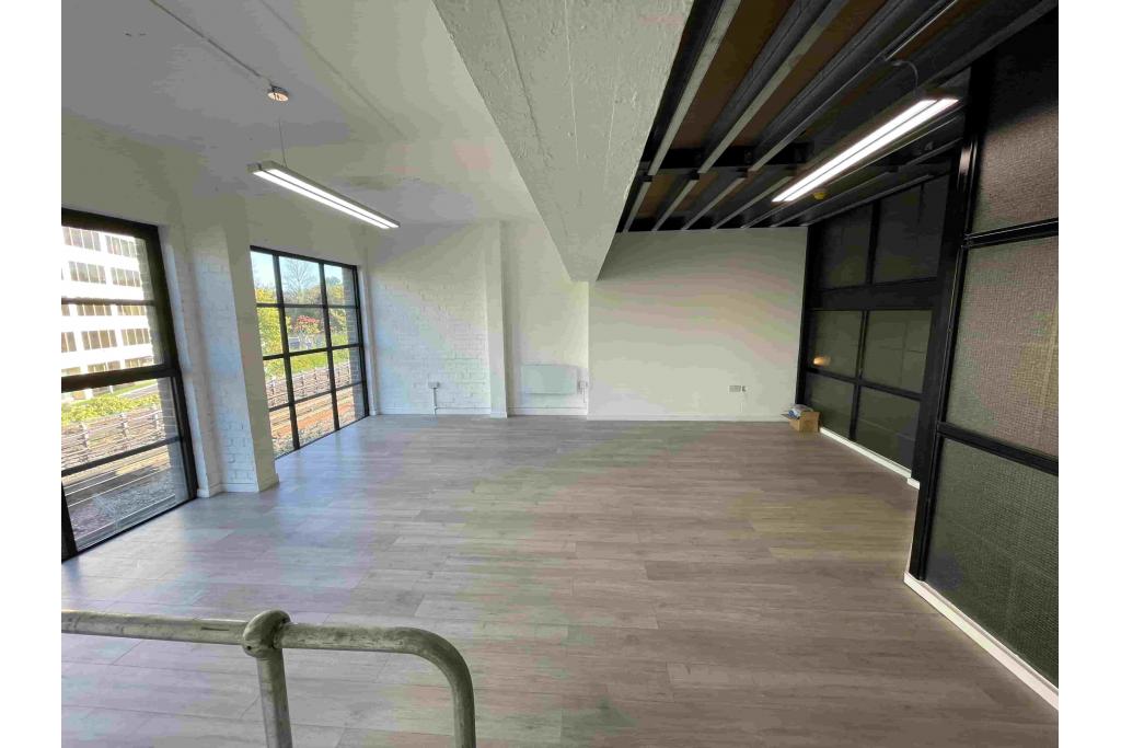 7-9 Ingate Pl - Battersea - Industrial Service Unit, London SW8 3NS