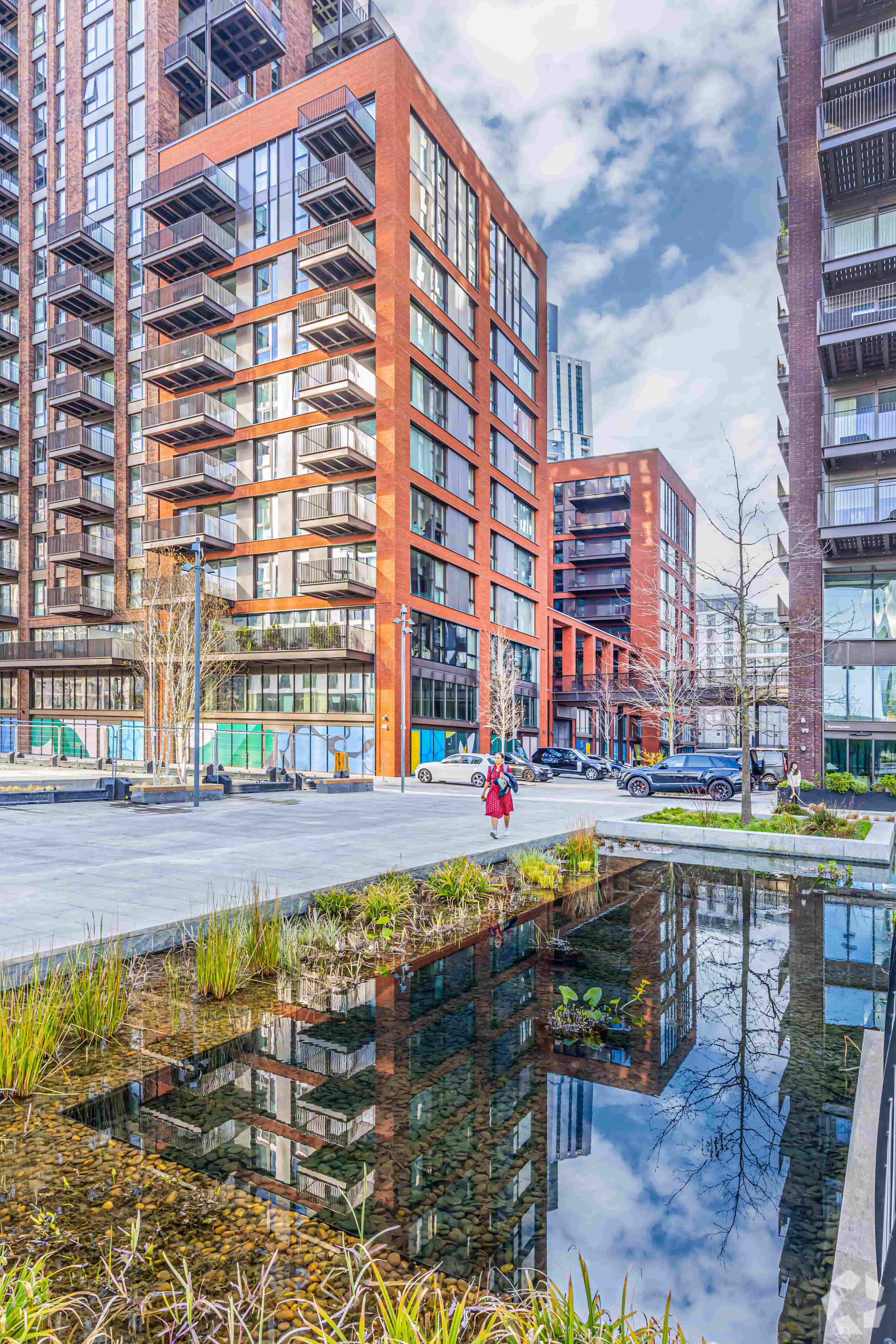 Viaduct Gardens - Embassy Gardens - Legacy 3 - Retail Unit, London, London SW8 5BL