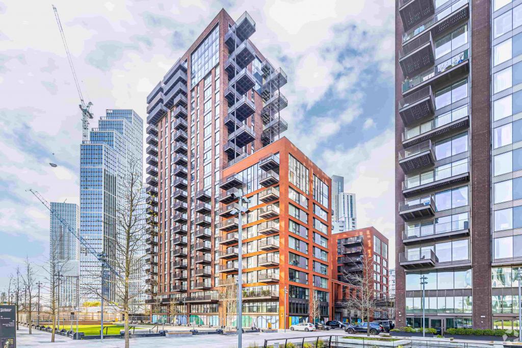 Viaduct Gardens - Embassy Gardens - Legacy 3 - Retail Unit, London, London SW8 5BL