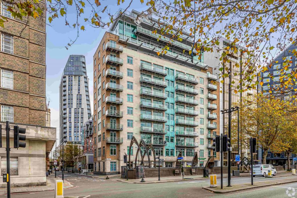9 Albert Embankment - Salamanca Square - Office Unit, London, London SE1 7SP