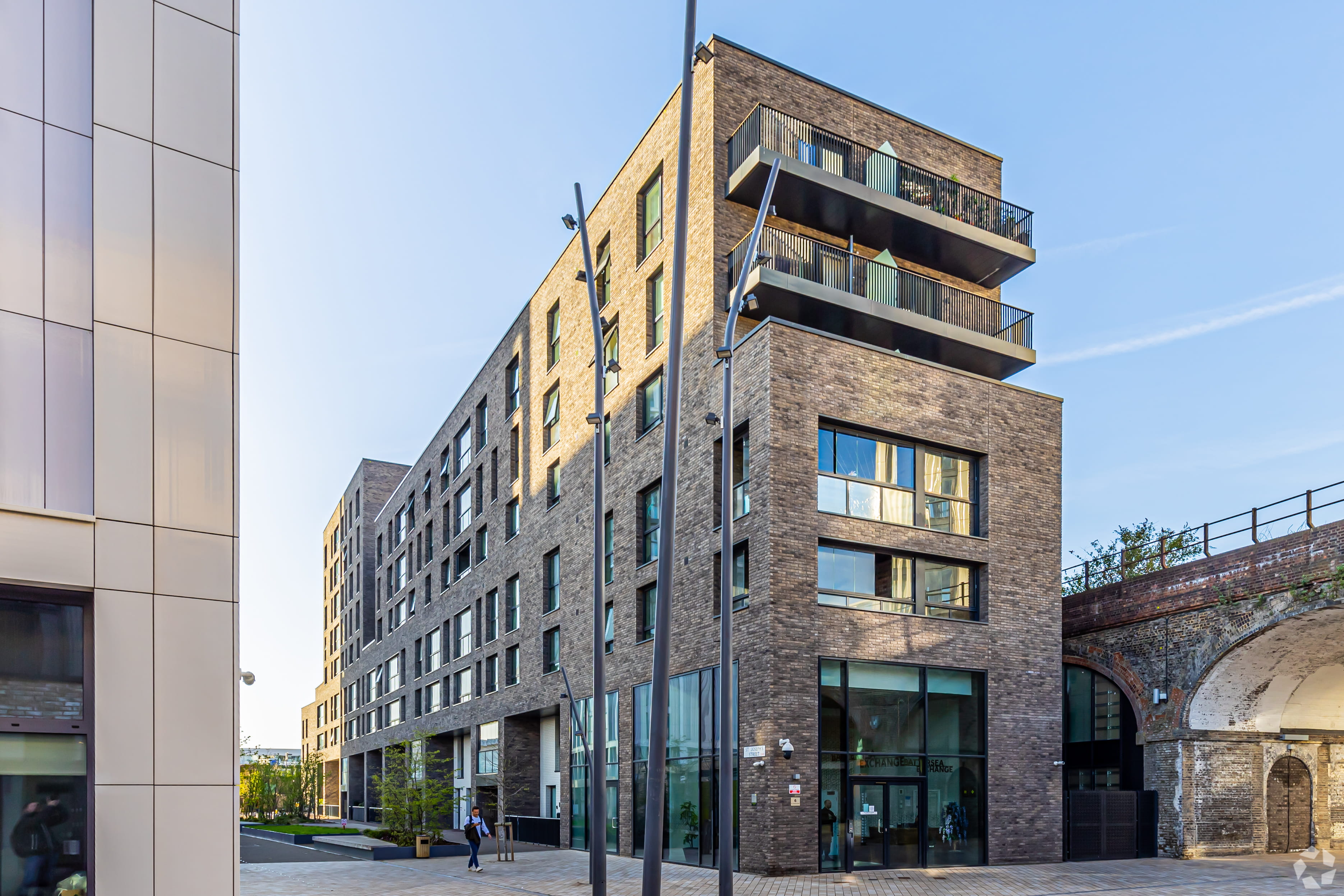 Battersea Park Rd - Battersea Exchange, Office Space, Battersea, London SW8 4BU