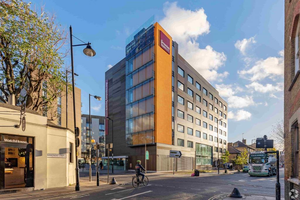 10-15 Bermondsey Sq - Office Space, Bermondsey, London SE1 3UN