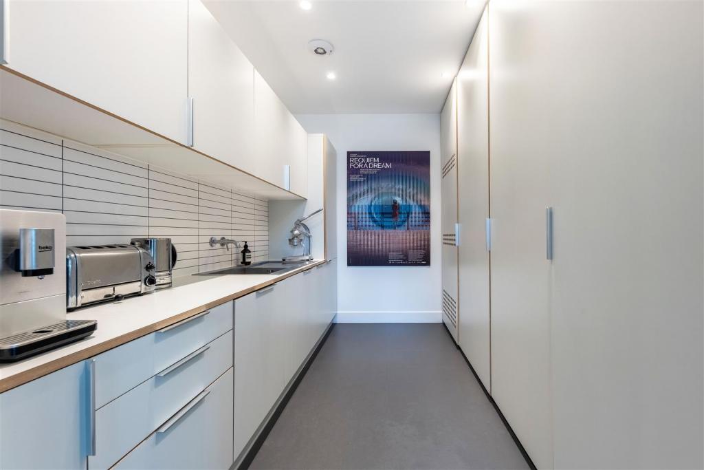 11-14 Blackfriars Road - Retail Unit for Rent & Sale, Southbank, London SE1 8HA