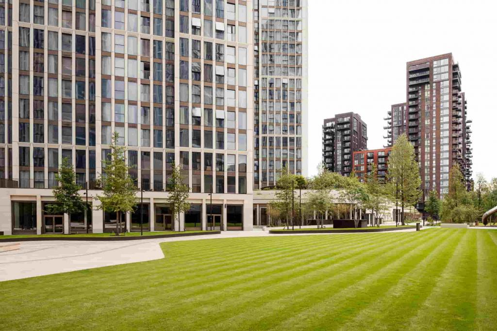 6 Carnation Way - Thames City Retail Space, Nine Elms, London SW8 5GZ