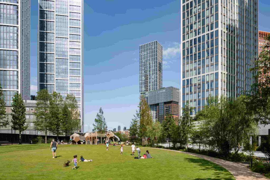 6 Carnation Way - Thames City Retail Space, Nine Elms, London SW8 5GZ