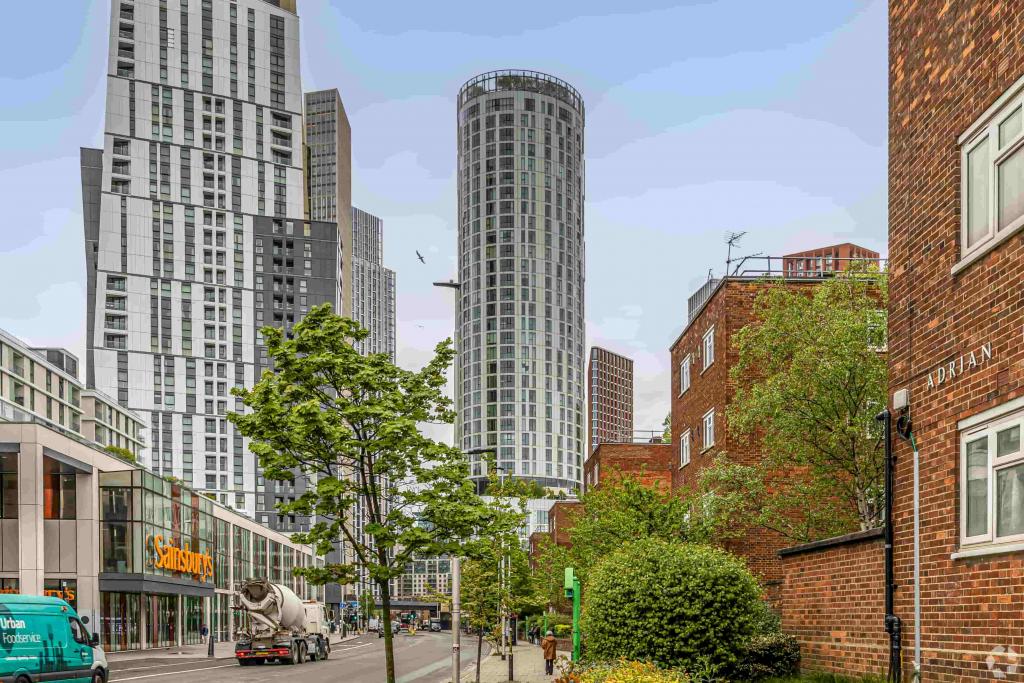 153 Wandsworth Rd - Sky Gardens, Apartments Unit, London SW8 2GB