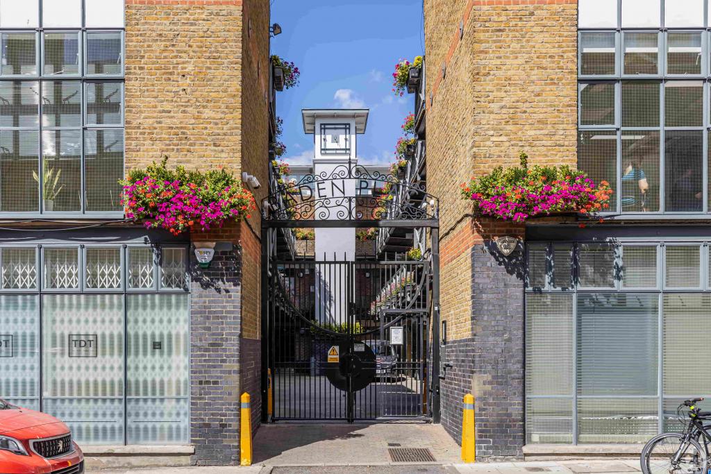 Crosby Row - Baden Place Office Space for Rent, London SE1 1YW