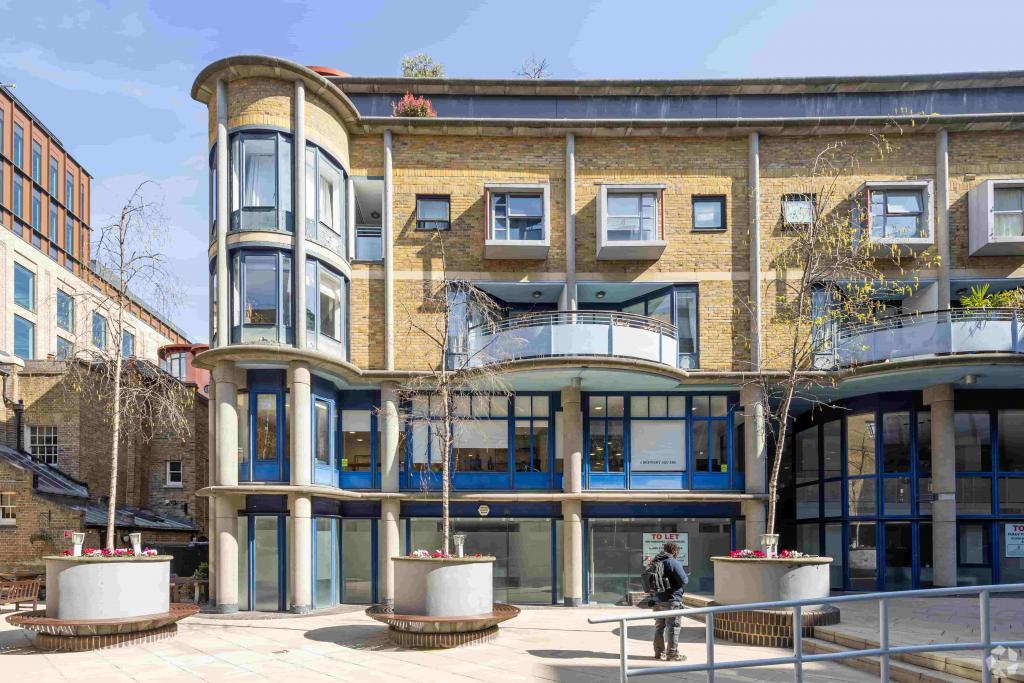 Brewery Sq - Knot House Office Space, Southbank East, London SE1 2LF