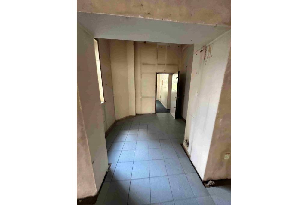 26 Kennington Rd - Shopfront Retail Unit, Lambeth, London SE1 7BL