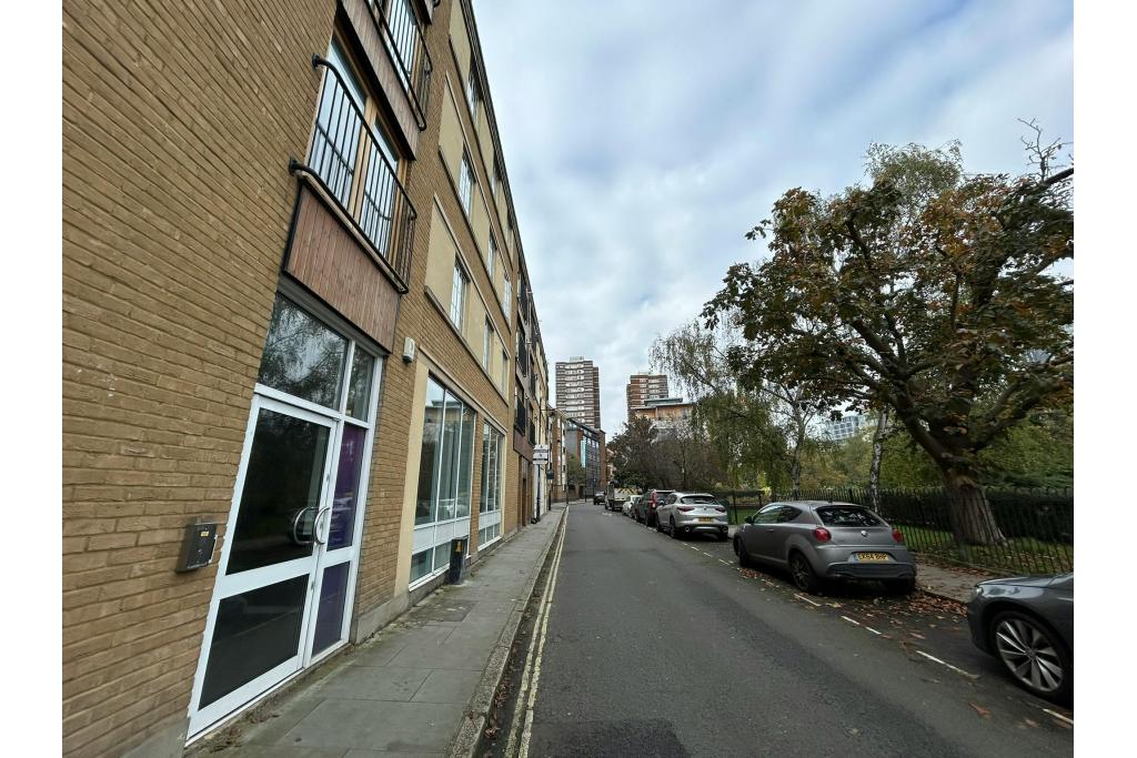 7 Leathermarket St - Artbrand Studios Office Space for Rent, London SE1 3HN