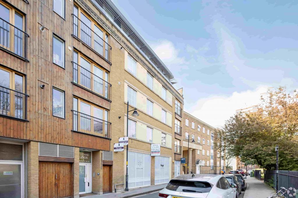 7 Leathermarket St - Artbrand Studios Office Space for Rent, London SE1 3HN