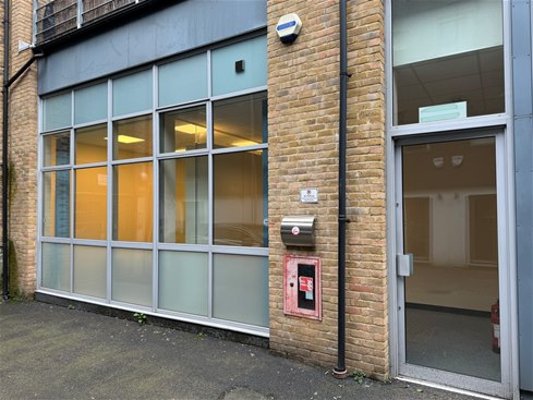 217 Long Ln - Coach House Mews Office Unit, London SE1 4PR