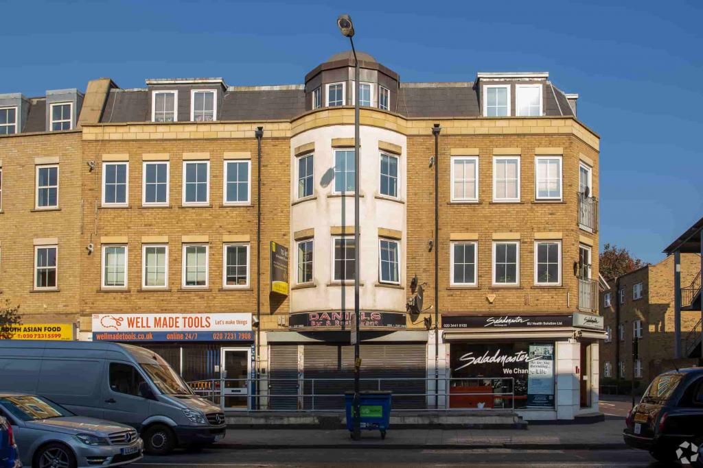 207 Old Kent Rd - Shopfront Retail Unit, Southwark, London SE1 5NA