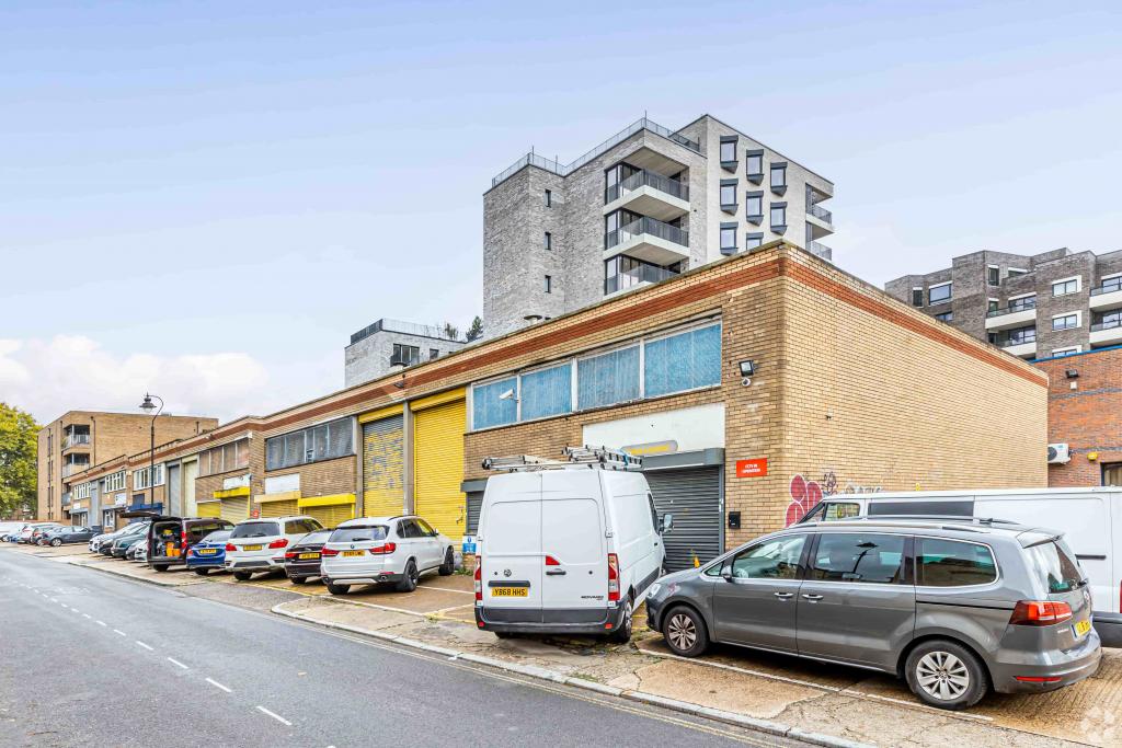 23-25 Pages Walk - Industrial Unit, Southwark, London SE1 4SB