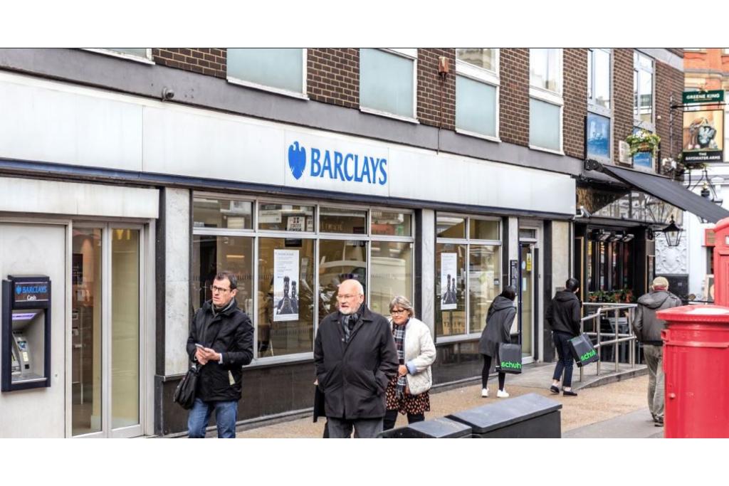 93-99 Queensway - Duke's Court - Shopfront Retail Space for Rent, Westminster, London W2 4AH