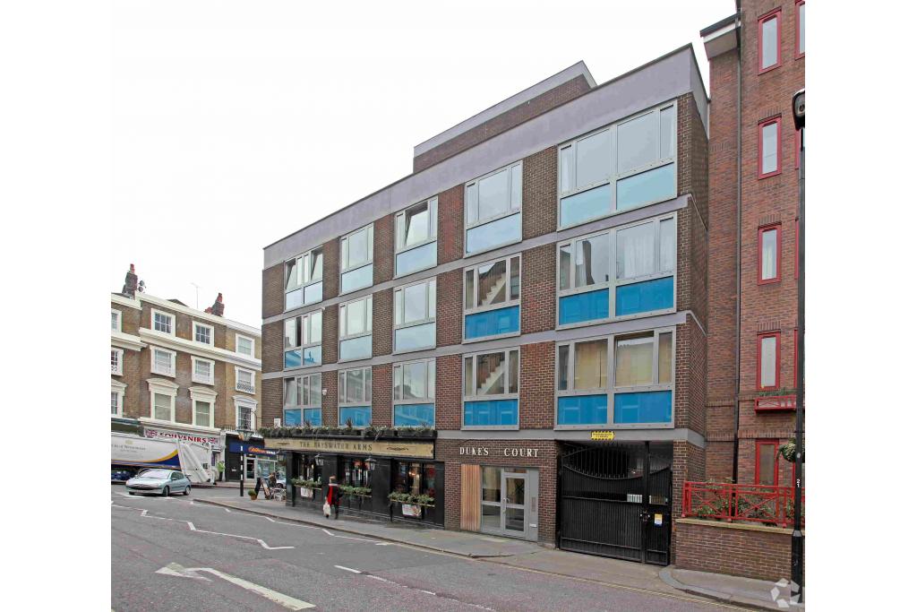 93-99 Queensway - Duke's Court - Shopfront Retail Space for Rent, Westminster, London W2 4AH