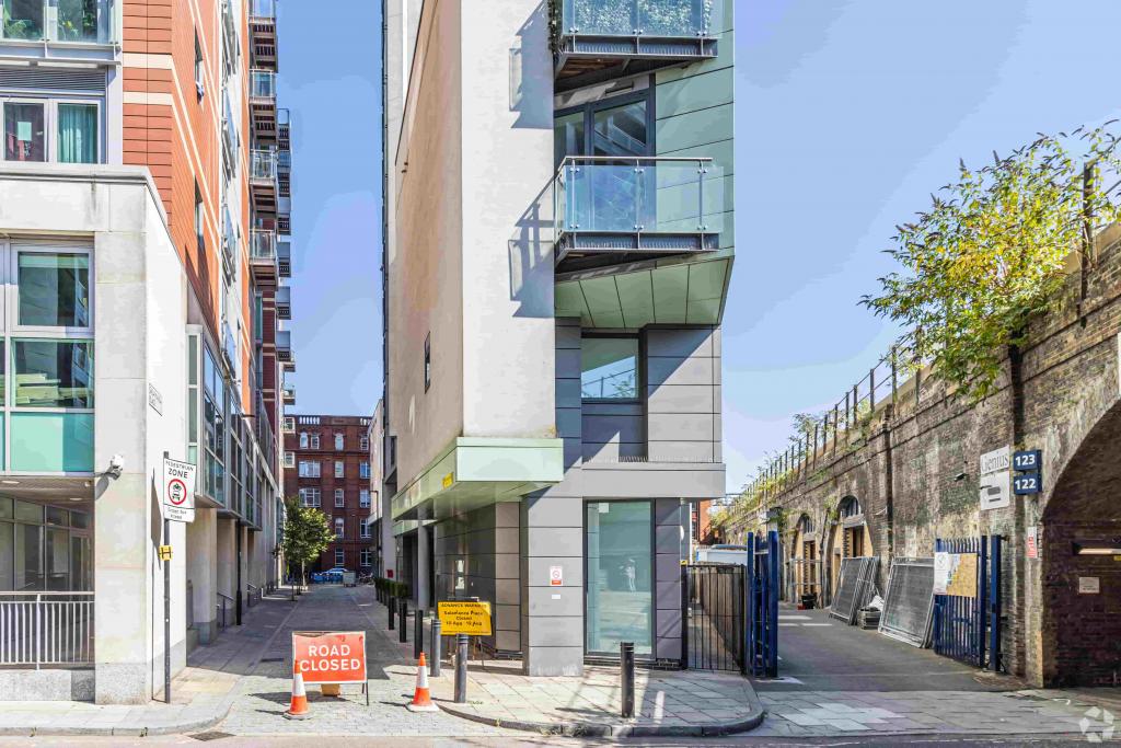 2-6 Salamanca Place - Salamanca Tower Office Unit for Sale and Rent, London SE1 7HB