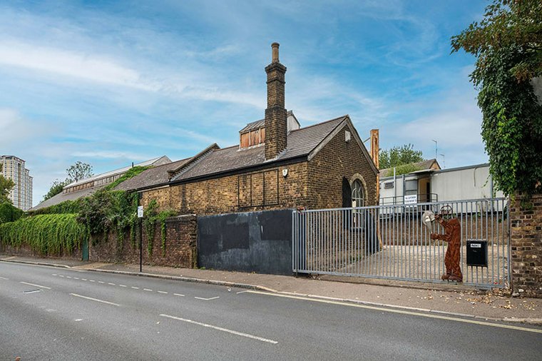 St. James's Rd - The Old Southern Forge Industrial Unit, London SE1 5US