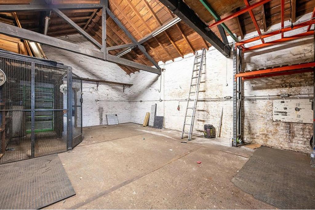 St. James's Rd - The Old Southern Forge Industrial Unit, London SE1 5US