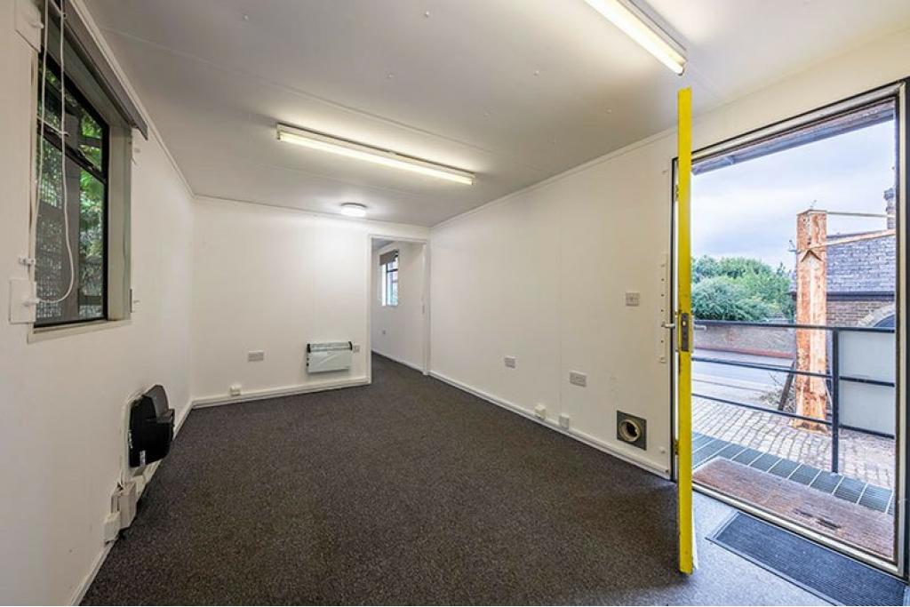 St. James's Rd - The Old Southern Forge Industrial Unit, London SE1 5US