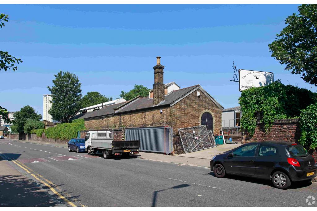 St. James's Rd - The Old Southern Forge Industrial Unit, London SE1 5US