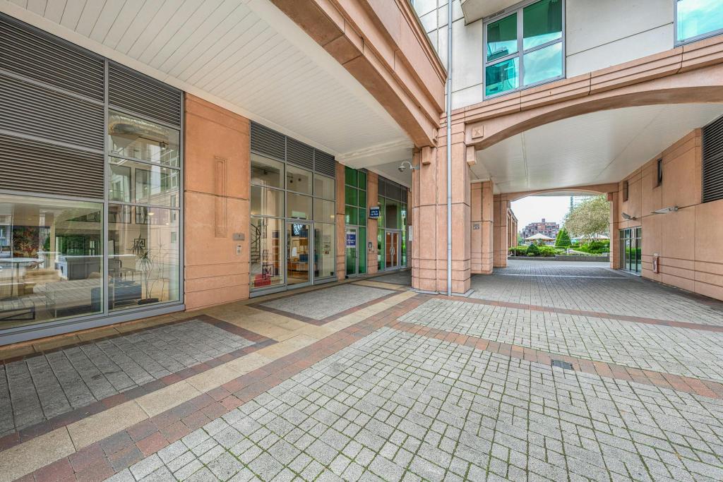 10 Wandsworth Rd - Phoenix House Retail Unit, St George Wharf, London SW8 2LL