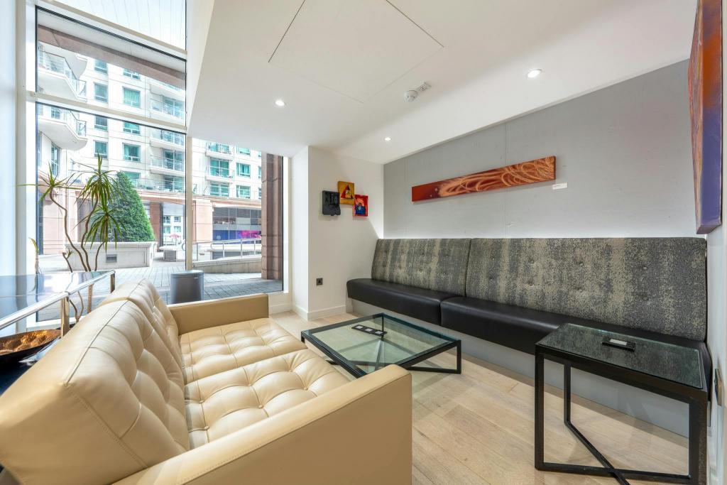 10 Wandsworth Rd - Phoenix House Retail Unit, St George Wharf, London SW8 2LL