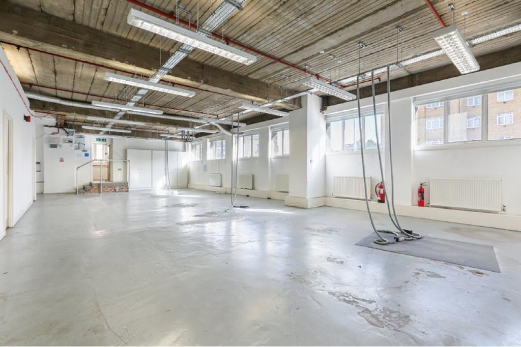 124-132 Wandsworth Rd - Shopfront Retail/Office, Lambeth, London SW8 2LB