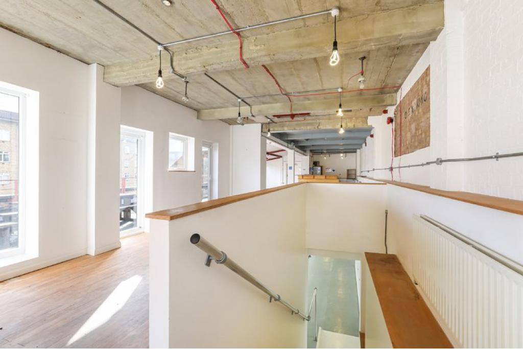 124-132 Wandsworth Rd - Shopfront Retail/Office, Lambeth, London SW8 2LB