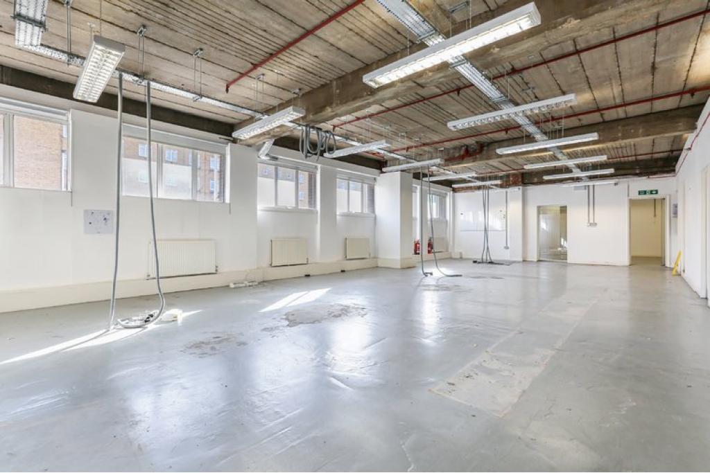 124-132 Wandsworth Rd - Shopfront Retail/Office, Lambeth, London SW8 2LB