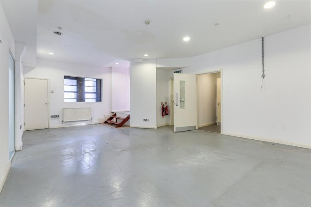 124-132 Wandsworth Rd - Shopfront Retail/Office, Lambeth, London SW8 2LB