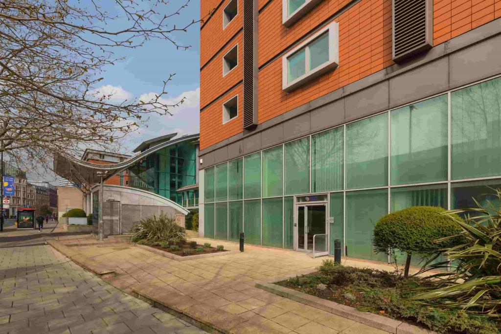 100 Westminster Bridge Road - Office Unit, Southbank, London SE1 7XG
