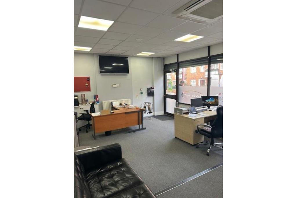 2-54 Wilcox Road - Retail Shopfront Unit, Lambeth, London SW8 2UX