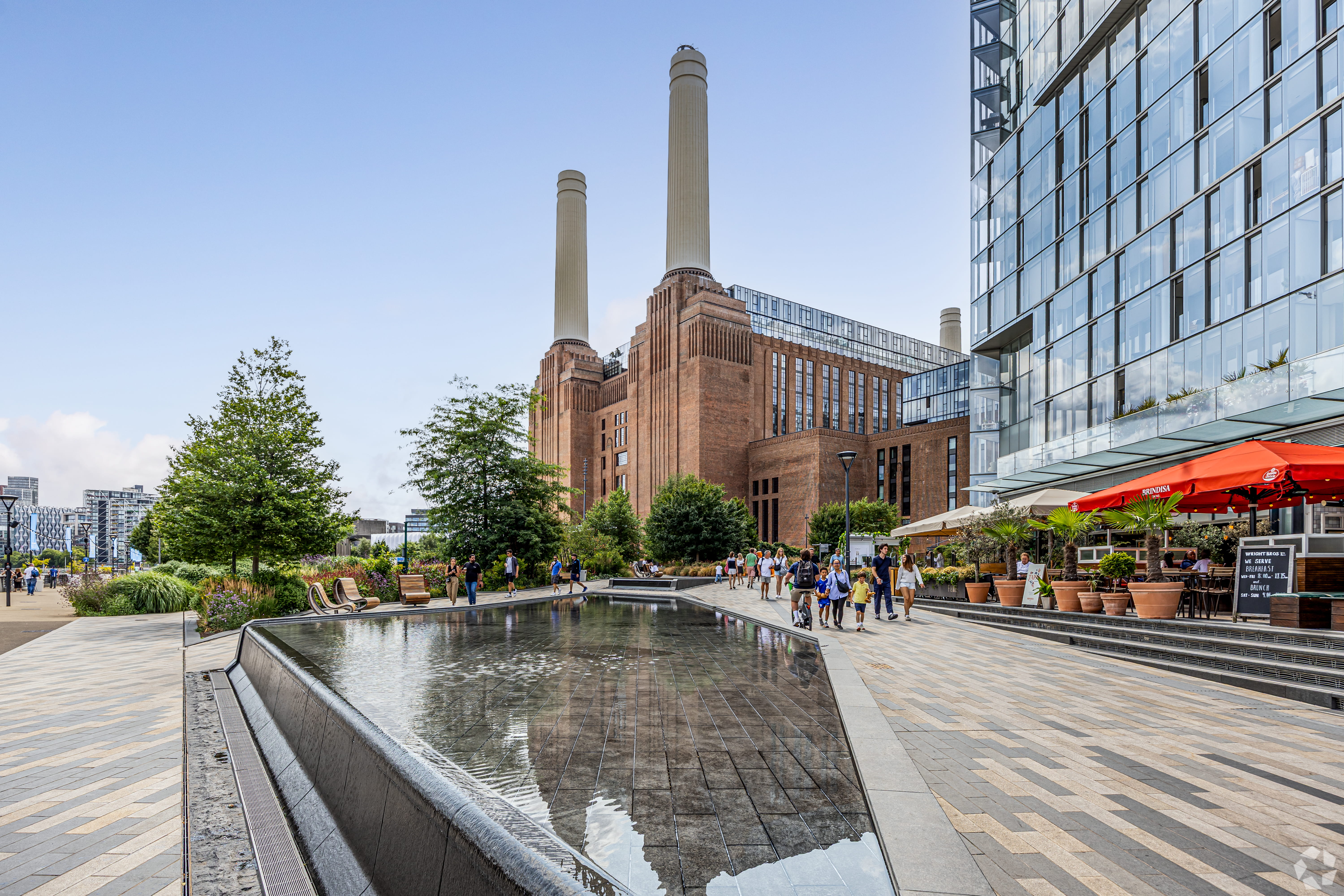 Battersea Power Station - Retail Space, Battersea, London SW8 5BN
