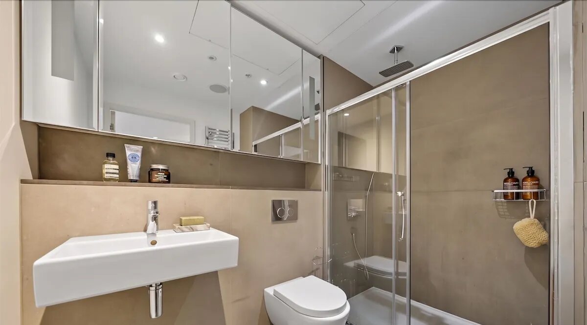 Marconi House - Luxury Studio Apartment to Rent, Strand, London WC2R