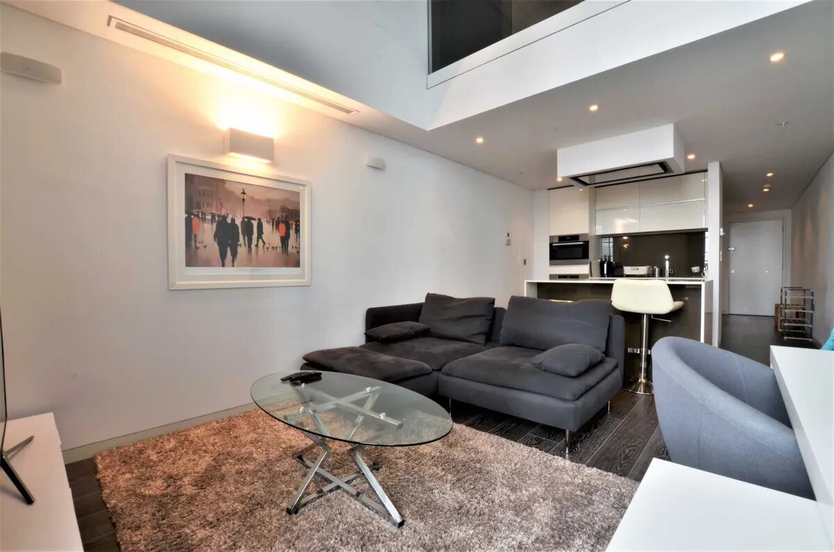 Marconi House - Luxury Duplex 1 Bedroom Apartment to Rent, Strand, London WC2R