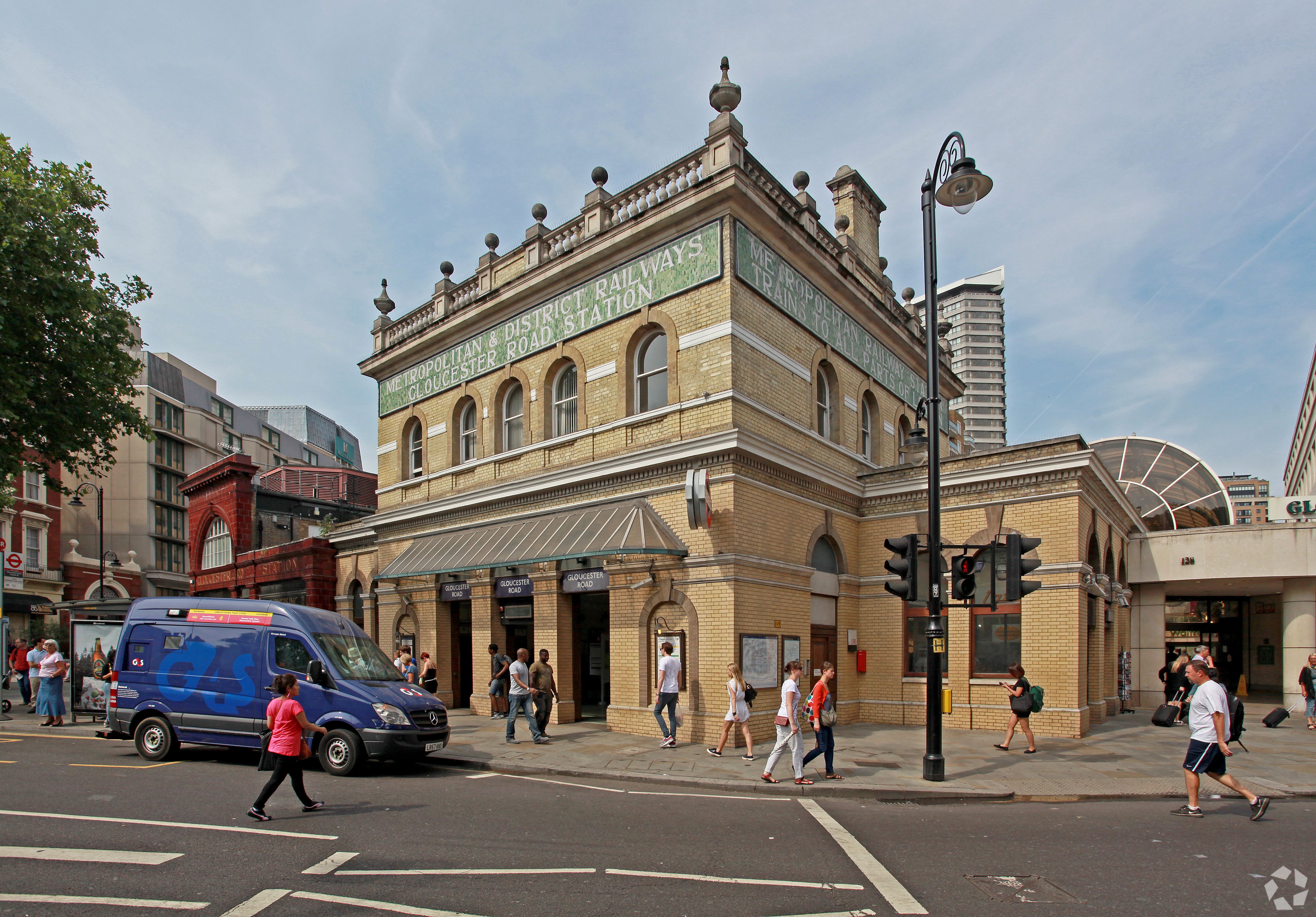 130-138 Gloucester Rd - Gloucester Road Station Retail Unit for Rent, South Kensington