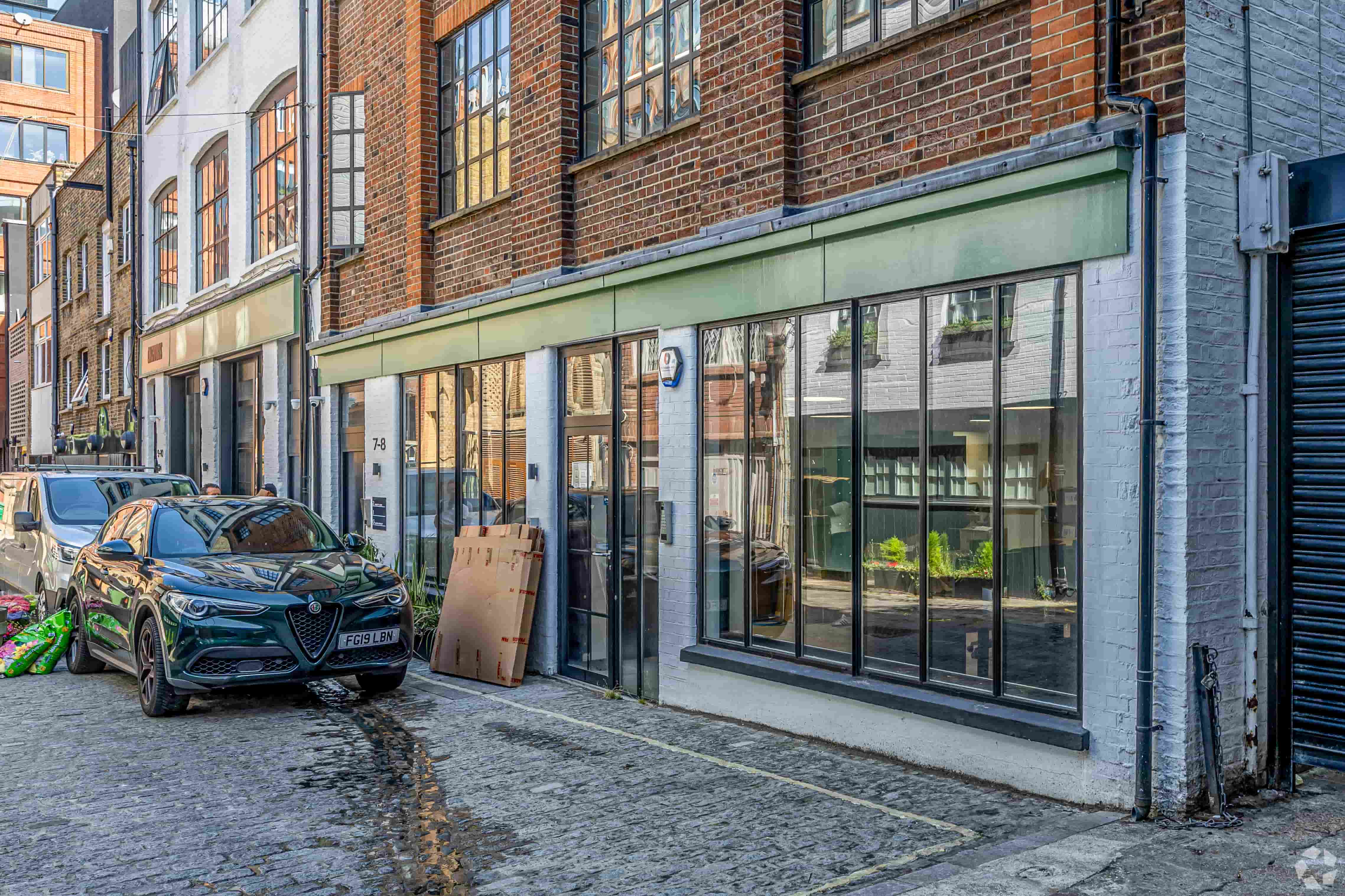 7-10 Charlotte Mews - Office Space for Lease, Fitzrovia, London W1T 4EE