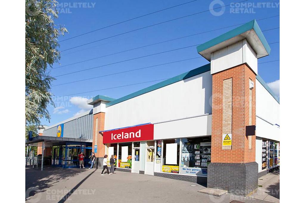 Three Bridges Retail Park, Crawley – High-Performing Roadside Warehouse Scheme