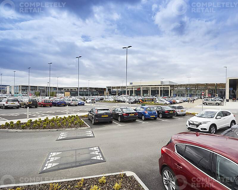 The Springs Retail & Leisure Park, Thorpe Park Leeds – High-Growth Mixed-Use Destination.