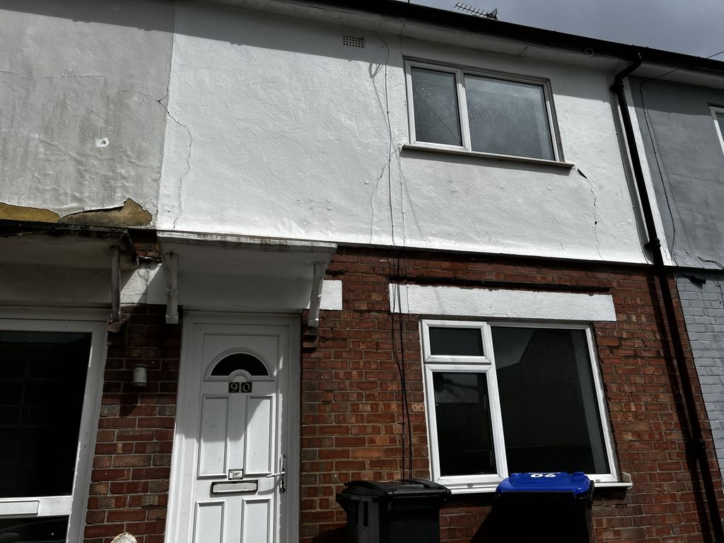DSS Friendly | 3-Bed Mid-Terrace Home | Wyndham Road, Dover CT17
