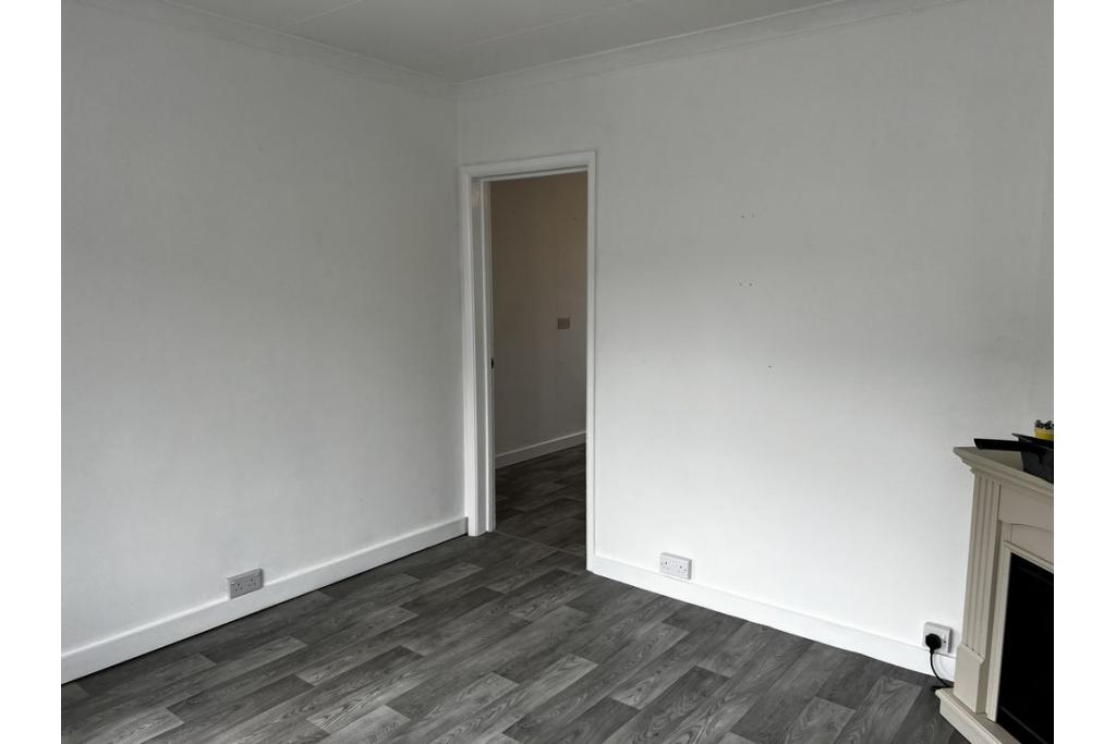 DSS Friendly | 3-Bed Mid-Terrace Home | Wyndham Road, Dover CT17